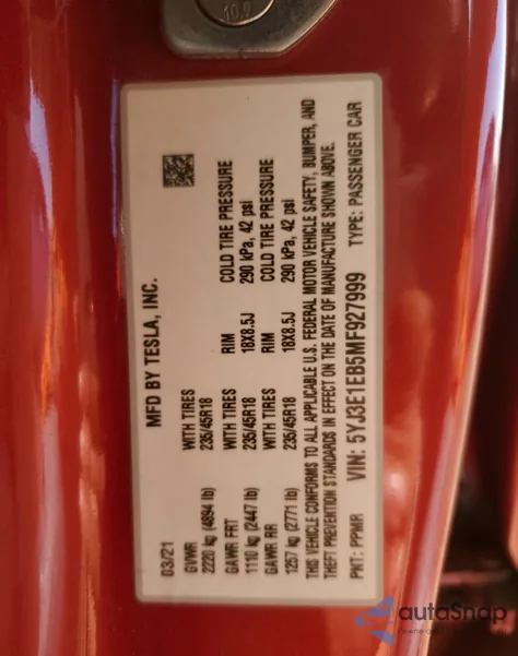 2021 Tesla Model 3 z USA, uszkodzony, nr VIN 5YJ3E1EB5MF927999